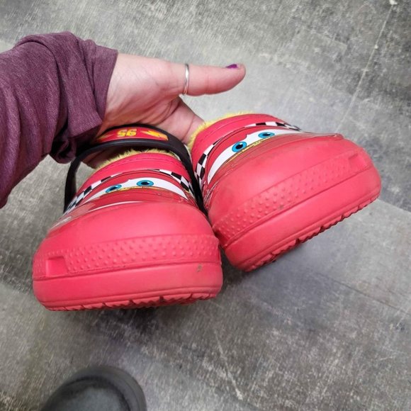 Cars Lightning McQueen Red Creative Crocs Lined Clog - Boys size 2 - Picture 6 of 6